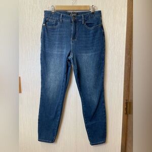 Judy Blue Boyfriend Jeans Medium Wash Relaxed Fit Soft Stretch Denim 29